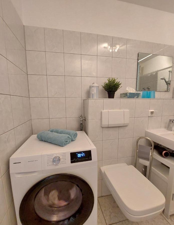 Moderne Wohnung Mit Vollausstattung In Ruhiger Lage, W-Lan Grossrohrsdorf المظهر الخارجي الصورة