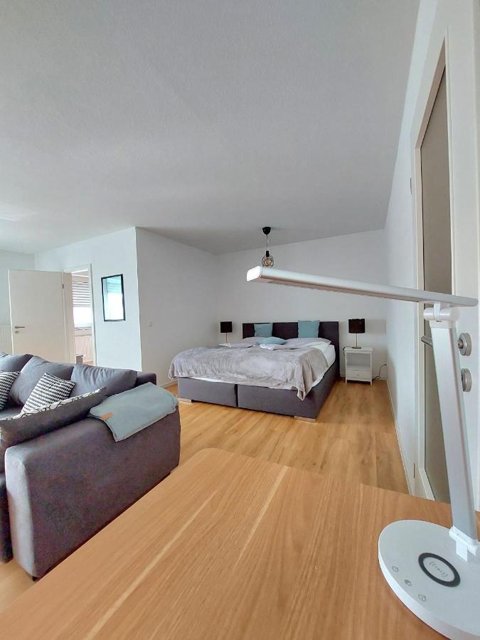 Moderne Wohnung Mit Vollausstattung In Ruhiger Lage, W-Lan Grossrohrsdorf المظهر الخارجي الصورة